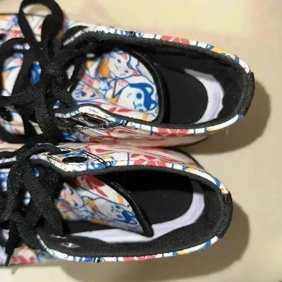 Japanese Gourmet Cat high tops. Size 5 - Picture 3 of 6